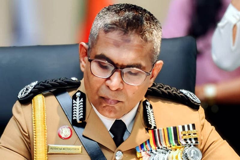 රාළහාමි නිලයේ සිට ඉහළ නැඟ පොලීසියේ ඉහළම පුටුව හිමි කර ගත් නව පොලිස්පති