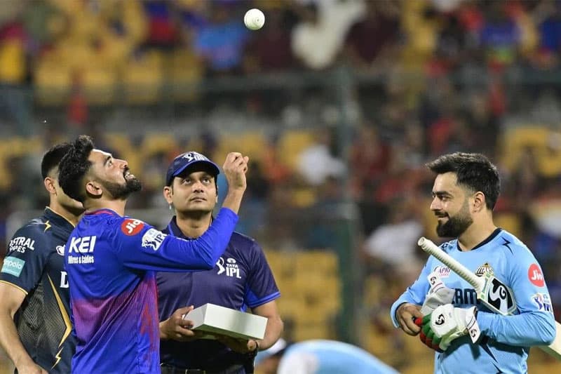 පන්දුව ඔප දැමීමට ඛේටය පාවිච්චි කරන්න පුළුවන්: පින්නට එරෙහිව IPL තරග දෙවැනි ඉනිමට පන්දු දෙකක්
