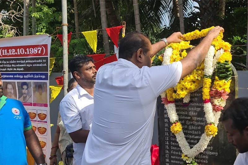 වෙඩි තබා, යුද ටැංකිවලින් යටකර මරා දැමූ දෙමළ සමුහයක් සිහිපත් කෙරේ