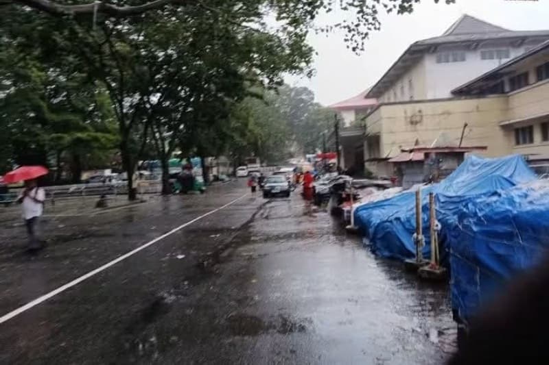 මහනුවරට දුරකතන විදුලිය සක්රියයි - දළදා මාලිගාවෙන් විශාල සමාජ සත්කාරයක්