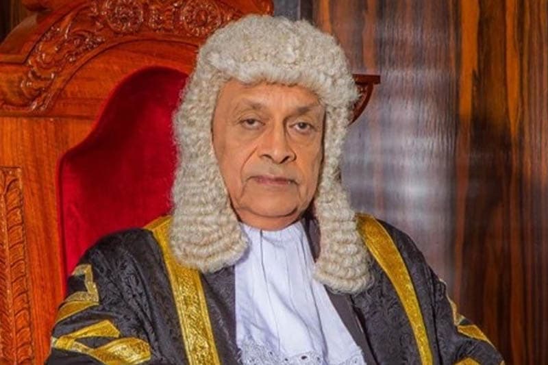 චිරං ජයතු, කරු...