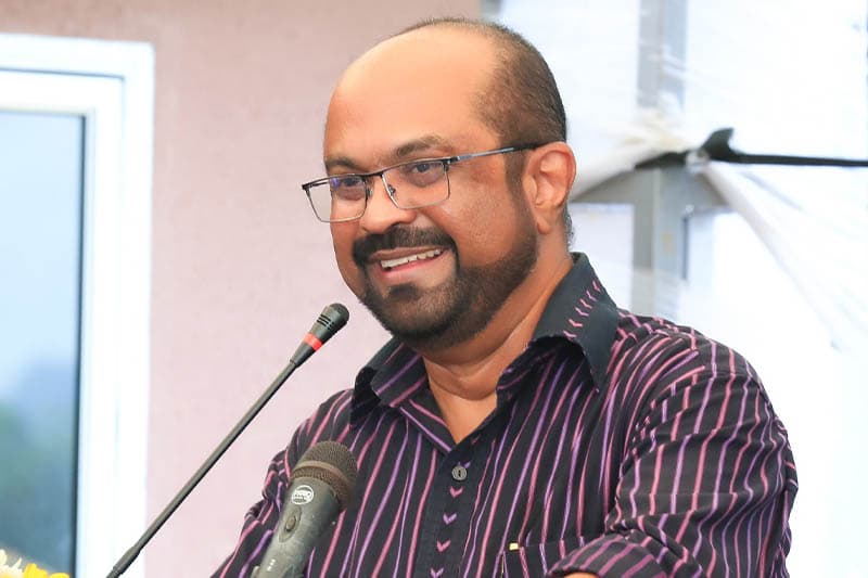 කුමන බාධක ආවත් 'පුනර්ජනනීය බලශක්ති ව්යාපෘති' අඛණ්ඩව ක්රියාත්මක කරනවා - ආණ්ඩුව දැඩි ස්ථාවරයක