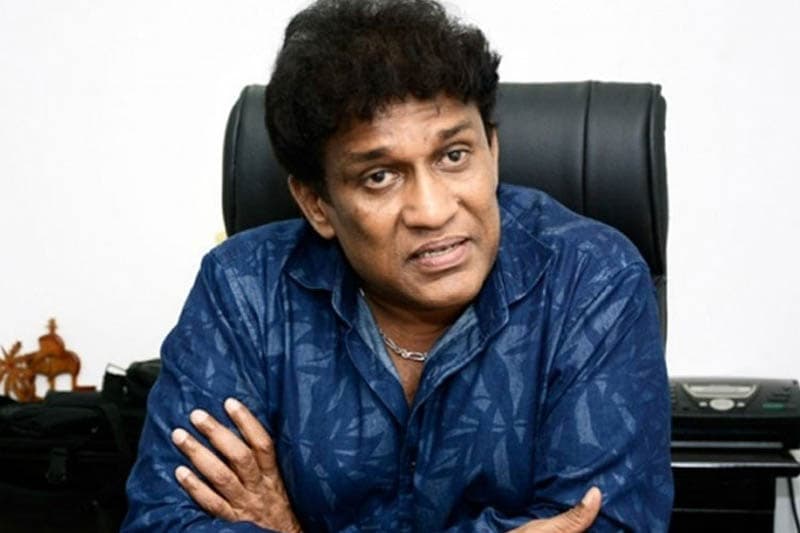 ජනපතිවරයෙක්ගේ රාජකාරි හා පෞද්ගලික ජීවිතය ආරම්භ වන්නේ කොතැනින්ද ? - මනෝ ගනේෂන්