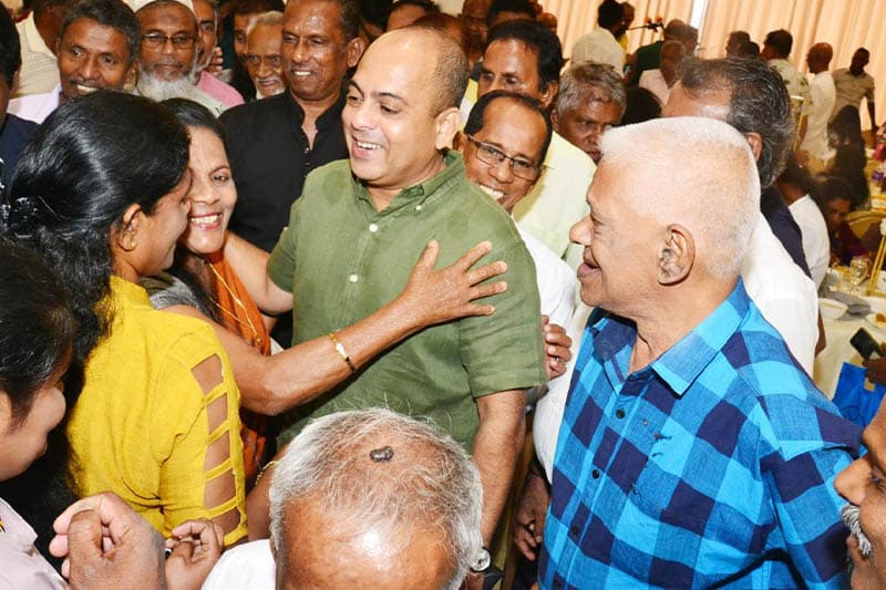 මරික්කාර් කොලොන්නාවේ දී සජබයි - එජාපයයි එකතු කරයි !