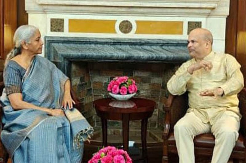 මිලින්ද මොරගොඩ ඉන්දීය මුදල් ඇමතිනිය හමුවෙයි