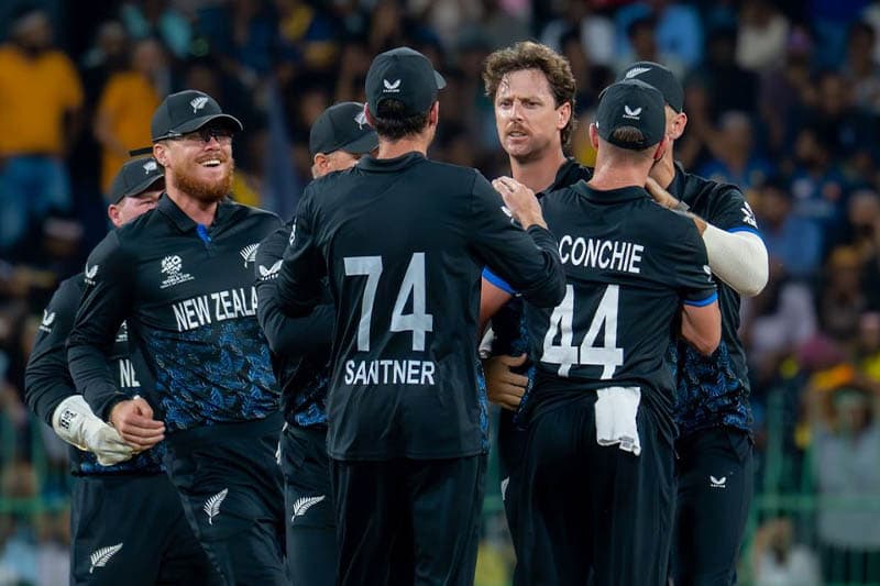 නවසිලන්තයට එරෙහි ලජ්ජා සහගත පිතිකරණයෙන් සමසත්කාරක ශ්රී ලංකාව T20 ලෝක කුසලානයෙන් ඉවතට