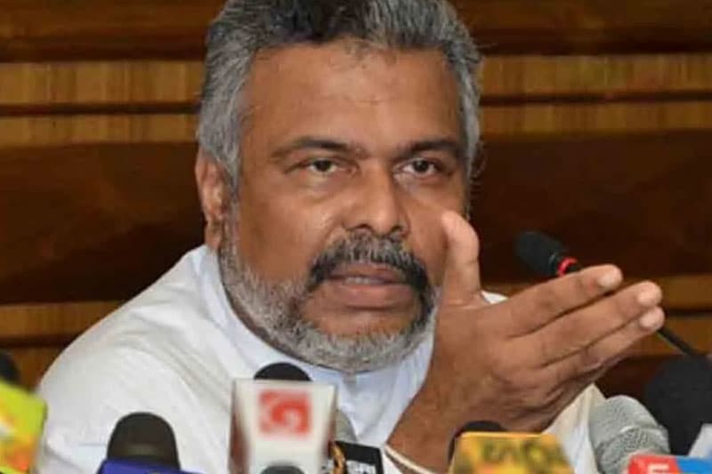 දැන් එජාපයට එක් ව සිටින එවක ජවිපෙ නායකයකු වූ නන්දන ගුණතිලක කියන අලුත්ම කතාව