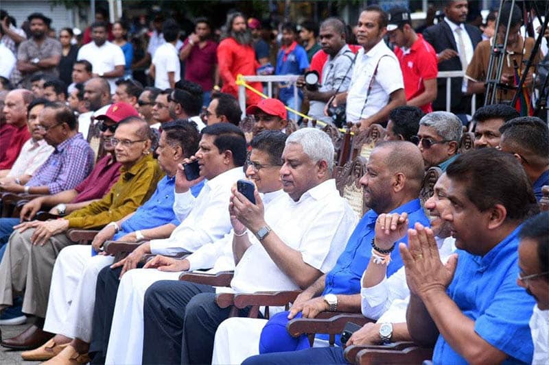 'මහා ජන හඬ' විපක්ෂයේ රැලිය ඇරඹෙයි (සජීවී විකාශය)