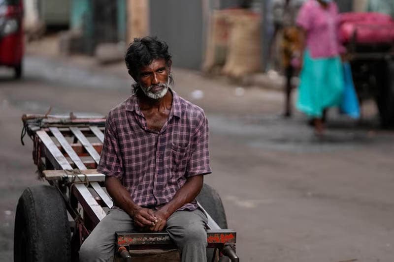 ආර්ථිකය ගොඩ ගැනීමක් නොමැතිව අර්බුදයේම කැලතීම... | මහ බැංකුවේ හිටපු නියෝජ්ය අධිපති, පි සමරසිරි