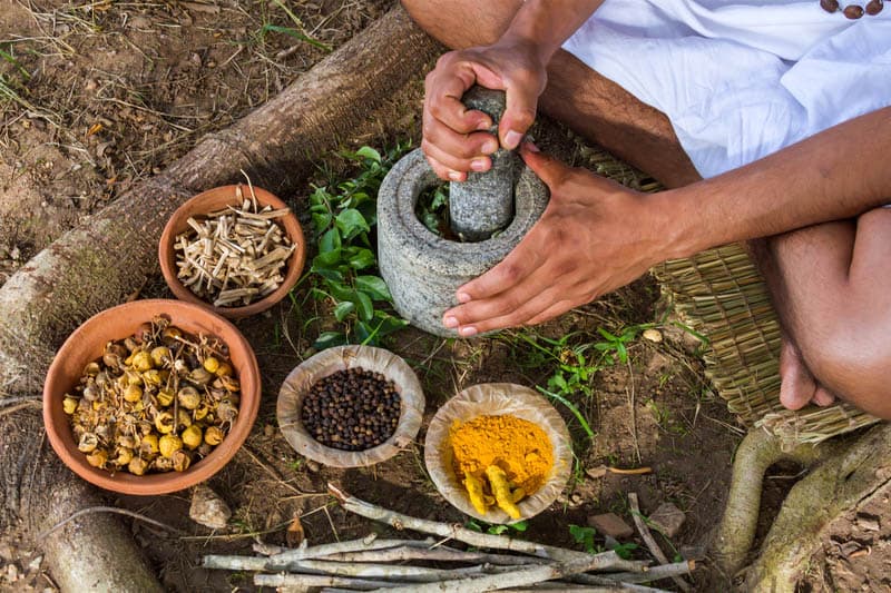වියපත් වූවන් තරුණ කරවන පුරාණ ආයුර්වේද ඖෂධයක් | ප්රණීත් අභයසුන්දර