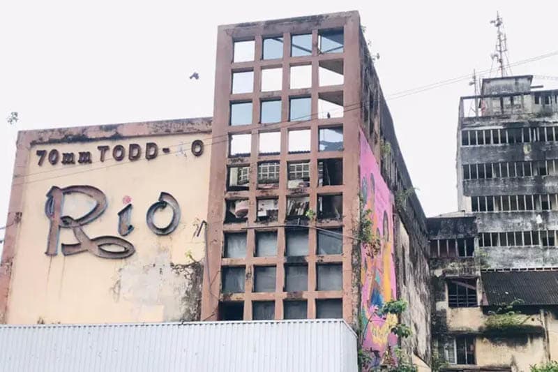කළු ජූලියේ ගොදුරක් වු ලාංකීය සිනමා කර්මාන්තය