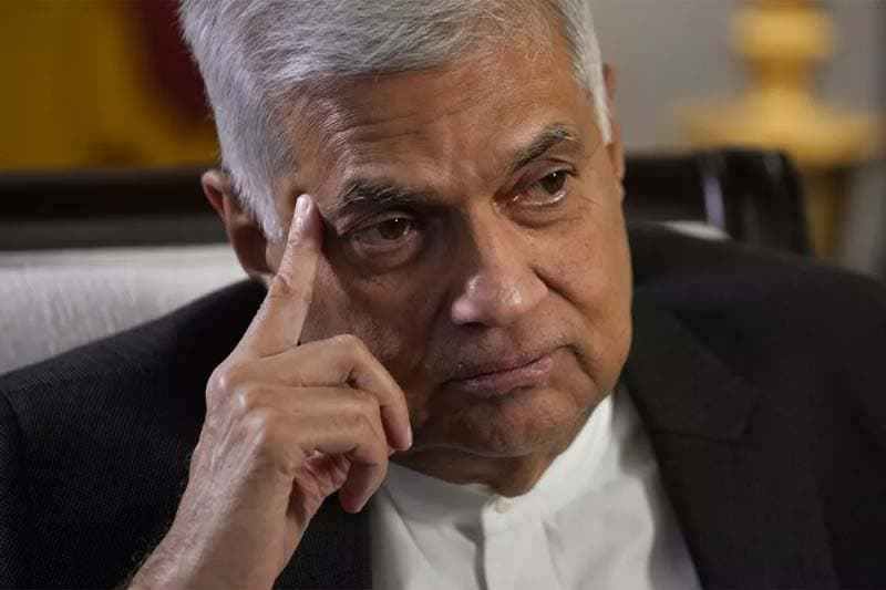 සංවාදයට විවෘතයි : වත්මන් ජනපතිට නියමිත කලට පෙර පාර්ලිමේන්තුව විසුරුවා හැරිය හැකි ද?