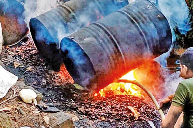 මාරයා සහ සමාගමේ නිපදවන සුමිහිරි පානය “මුතුරාජවෙල ස්පෙෂල්” - විශේෂ අනාවරණයක්