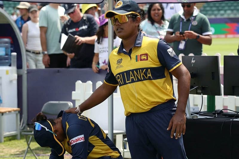 අයර්ලන්තය කොදෙව්වන් පැරදුවත් වැඩක් නෑ: ලංකාවේ ලෝක කුසලාන සිහිනය නිල වශයෙන්ම ඉවරයි!