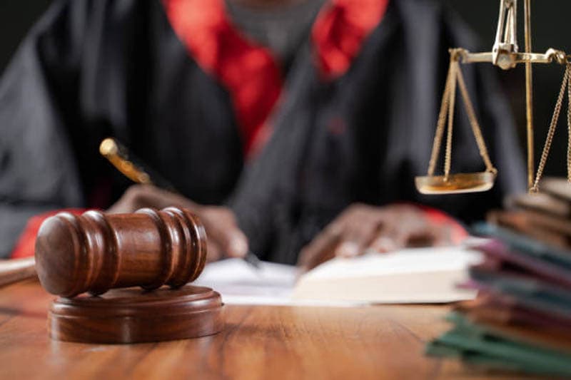 අපරාධයක් වහන්නට STF සමග හවුලේ බොරු නඩු ගොතා නීතිපති උසාවියට අසුවෙයි