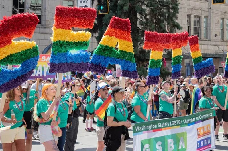 අමෙරිකානු LGBTQ+ උත්සවයේ ඉරාන - ඊජිප්තු ලෝක කුසලාන පාපන්දු ‘ප්රයිඩ් තරගය’