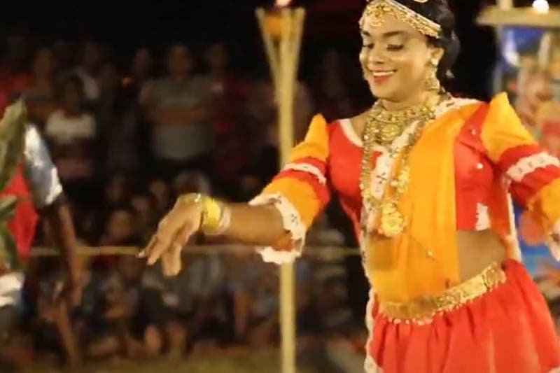සොකරි ගෙ පැටිකිරිය | තිලක් සේනාසිංහ