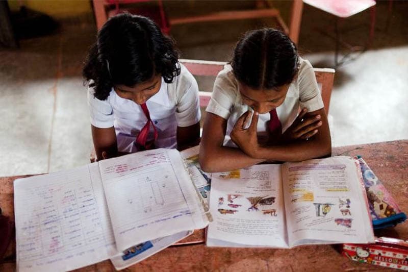 පවතින අර්බූදකාරී තත්ත්ව යටතේ අධ්යාපන ප්රතිසංස්කරණ සාර්ථකව ඉදිරියට ගෙන යාමට නම්... | සුජාතා ගමගේ