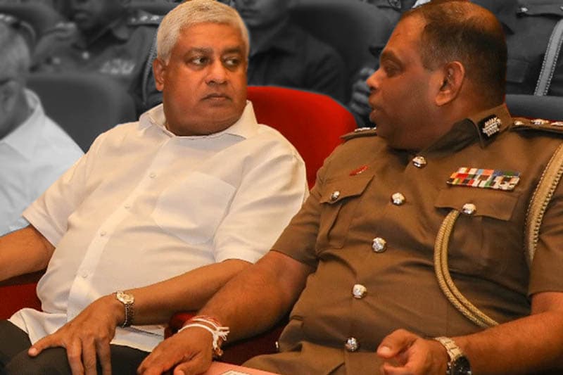 ටිරාන් හා දේශබන්දු දැලි පිහියෙන් කිරි කෑම !