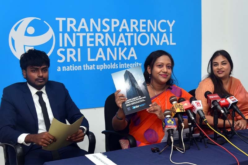 සමාගම් වාර්තාකරණයේ විනිවිදභාවය: පළමු ස්ථානය සමාගම් 05ක් අතර බෙදී යයි