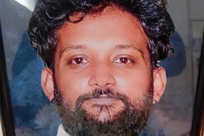 ඉතාලියේදී මියගිය ලාංකීය තරුණයා එරට පිරිසක් ජිවත් කරවයි