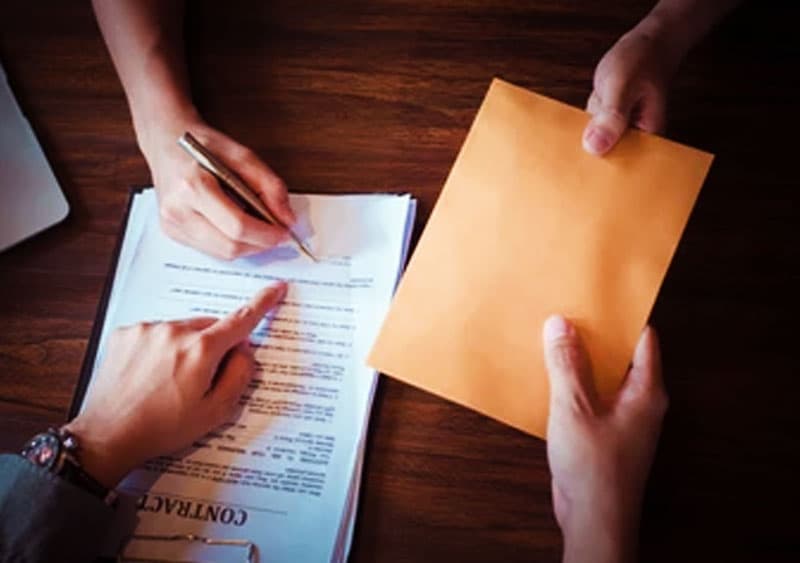 දුෂණය ගැන කළ හැක්කේ (සහ කළ නොහැක්කේ) මොනවා ද ? - (මහාචාර්ය රොහාන් සමරජීව)