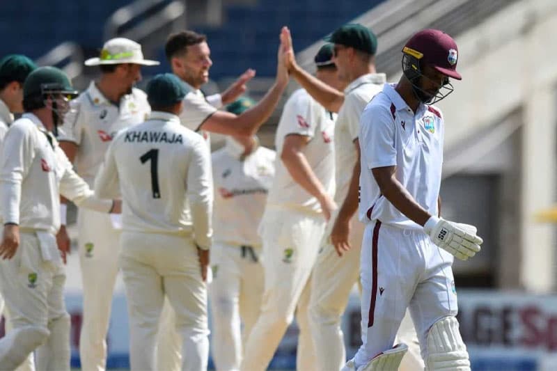 ඔස්ට්රේලියාව හමුවේ අන්ත පරාජයෙන් පසුව කොදෙව්වන් ලෙජන්ඩ්ස්ලාගෙන් උපදෙස් ඉල්ලති