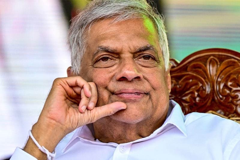 උපාධි ප්රදානෝත්සවයට රනිල්ට ආරාධනා කළ බව වුල්වර්හැම්ප්ටන් විශ්ව විද්යාලය CIDයට දැනුම්දෙයි !