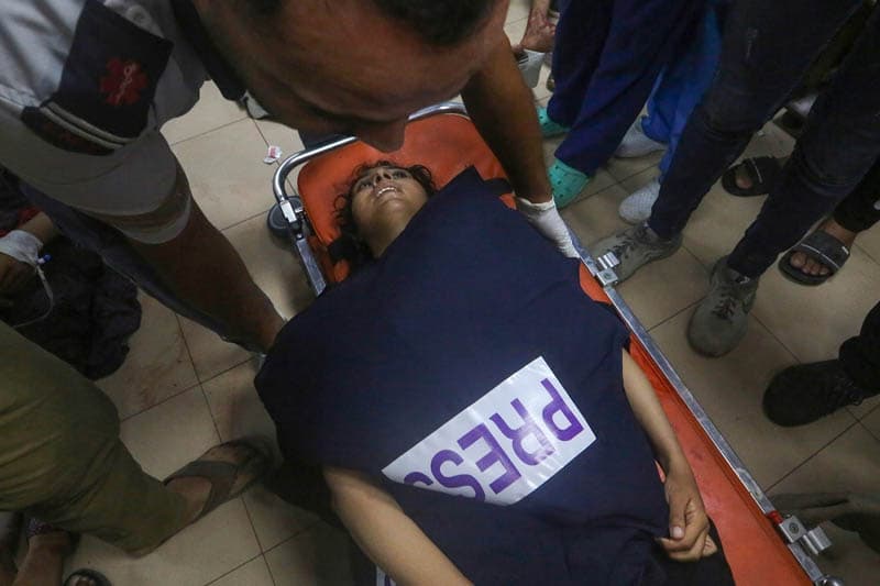 ඊශ්රායල හමුදා, මාධ්යවේදිනියකට වෙඩි තබයි