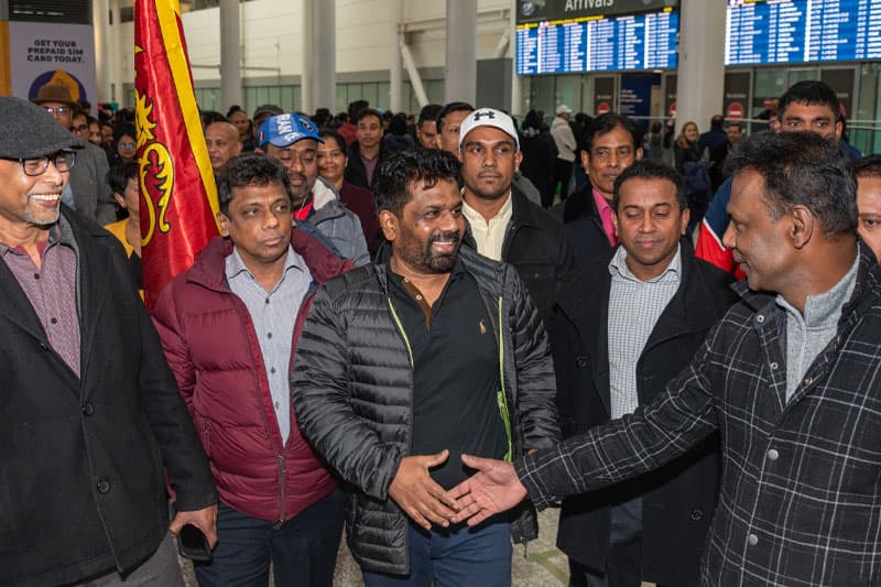 'අනුර රට යන්නෙ ඇයි?' කියලා අහන අයටයි මේ - (කුසල් පෙරේරා)