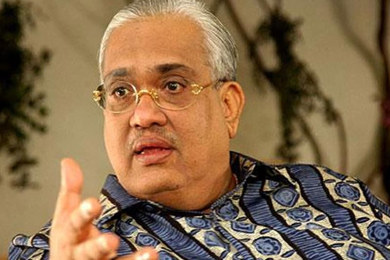 අනුර බණ්ඩාරනායක : ධනය බලය නොතැකූ දේශපාලනයේ පරමාදර්ශය
