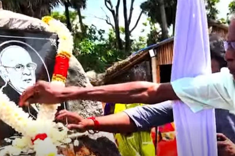 මානව හිමිකම් නිවහනෙ නිර්මාතෘවරයාගේ 10 වන සංවත්සරය නිමිත්තෙන් 'කඳුළු අරණ' විවෘත කරයි