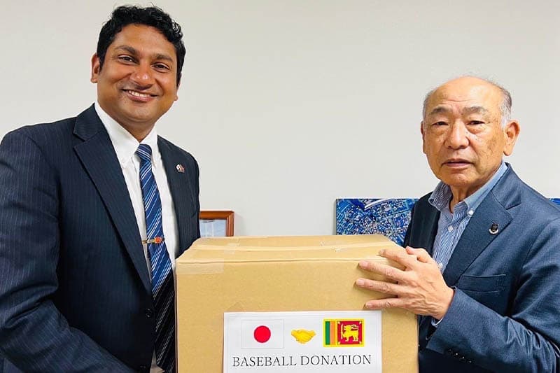 සුජීව විජයනායකගෙන් මෙරට බේස්බෝල් ක්රීඩාවට නොමසුරු පරිත්යාගයක්