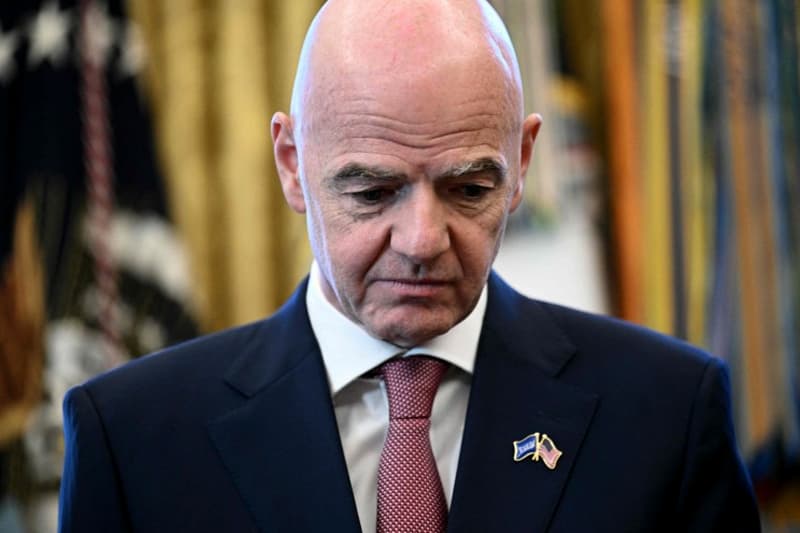 FIFA සභාපති ඉන්ෆන්ටීනෝ ජෝර්දානයෙන් ‘කප්පම්’ ඉල්ලන බවට චෝදනාවක්!