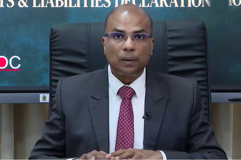 'ඉක්මන් නොවුනොත් දරාගන්න බැරි වේවි' - අල්ලස් කොමිසමේ අධ්යක්ෂ ජනරාල්ගෙන් හදිසි අනතුරු ඇඟවීමක්