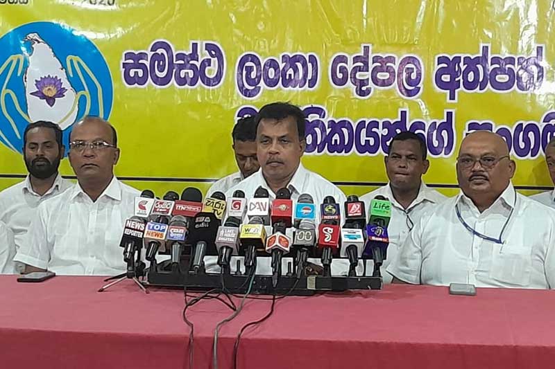 'ණය ආපසු නොගෙවීම හේතුවෙන් බැංකු හා ලීසිං සමාගම් කඩා වැටෙනවා'
