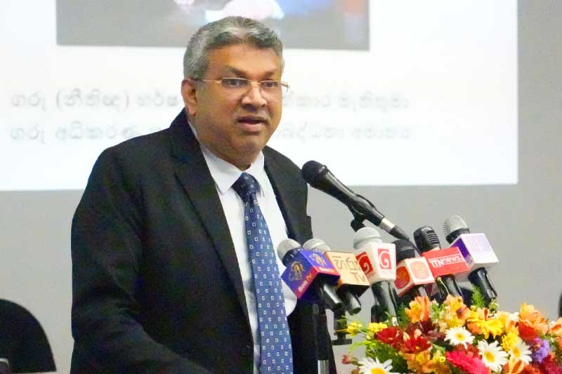 මත්ද්රව්ය ගෙන්වන්න හෝ බෙදාහරින්න කිසිඳු අයෙකුට ඉඩ දෙන්නේ නැහැ - අමාත්ය හර්ෂණ නානායක්කාර