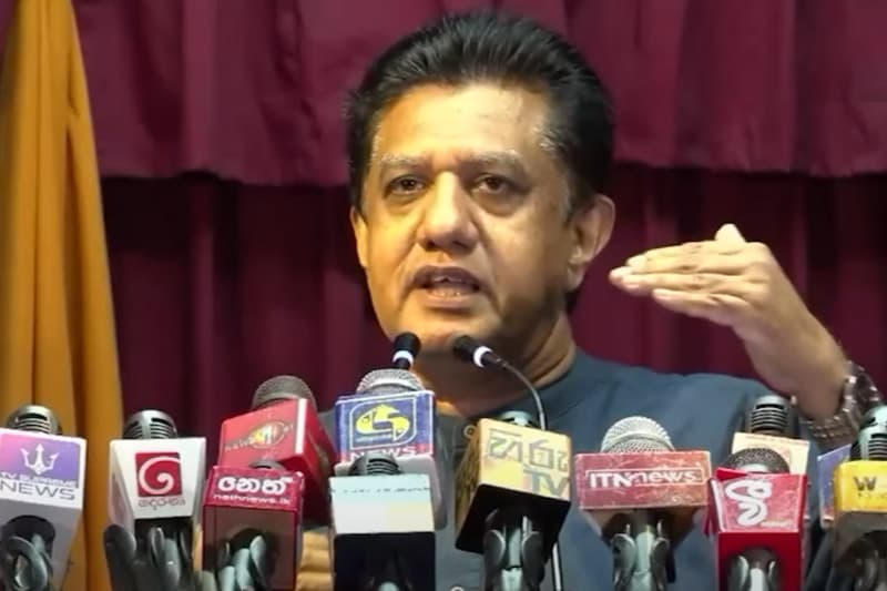 නාමල්ගේ පොහොට්ටුව අලුත් එකක් ! - හොඳම කතාව කලේ චරිත හේරත් |එරන්ද ගිනිගේ