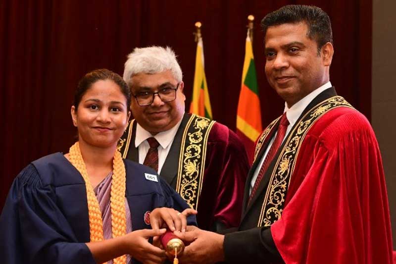 පරිපූරක වෛද්ය වෘත්ත්තිකයින් 163 කට උසස් ඩිප්ලෝමා උපාධි
