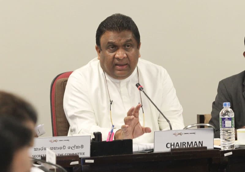 කොළඹ රථ ගාල් බද්දට ගත් කොම්පැනිවලින් කෝටි 26ක පොල්ලක්