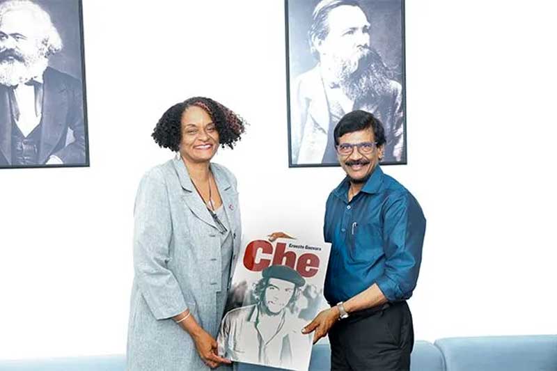 ජවිපෙ ප්රධාන ලේකම් සහ කියුබානු තානාපති අතර හමුවක්