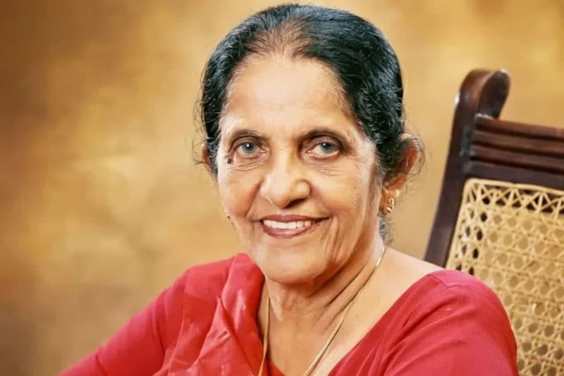 ප්රවීණ කලාවේදිනී දයා නෙල්ලම්පිටිය සමුගනී