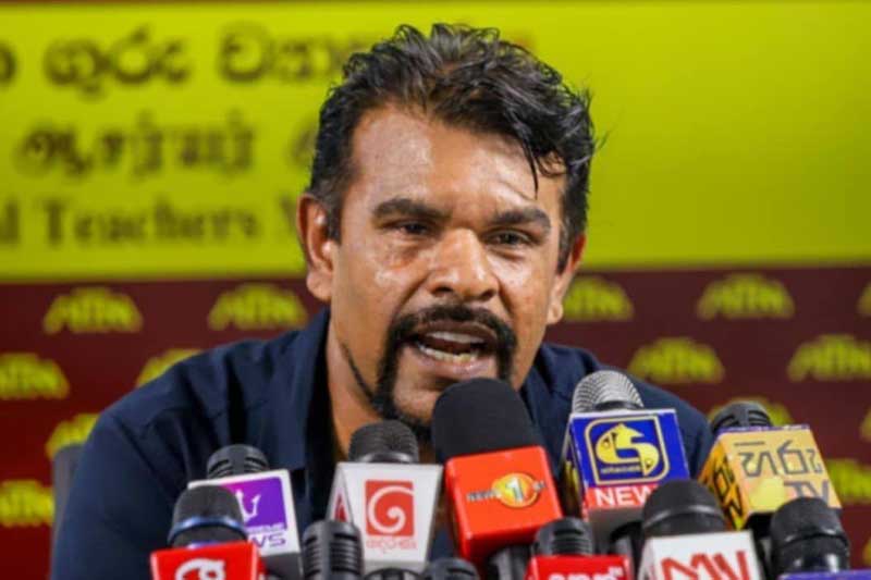'වත්මන් ආණ්ඩුව වැඩ කරනවා වෙනුවට පුවත් මවන ආණ්ඩුවක් බවට පත්වෙලා' - ජානිපෙ