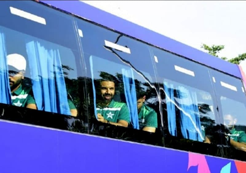 T20 WC: පාකිස්තාන ක්රිකට් සභාපතිගේ මැදිහත්වීමෙන් කණ්ඩායමේ හෝටලය වෙනස් කරයි