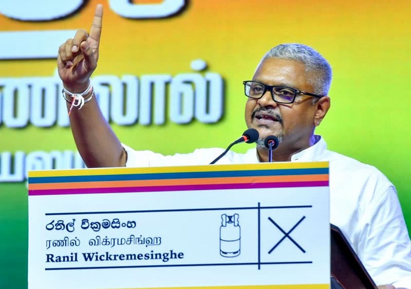 කැප්ටන් දුර්වල නම්, හොඳ Team එකක් හිටියත් වැඩක් නැහැ - ඇමති කනක හේරත්