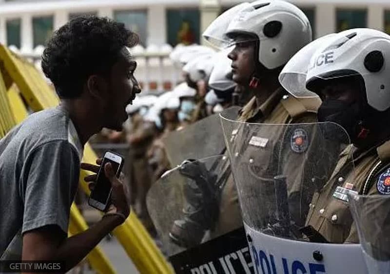 ත්රස්ත විරෝධී පනත් කෙටුම්පත: ඔබට බලපාන්නේ කෙසේ ද?