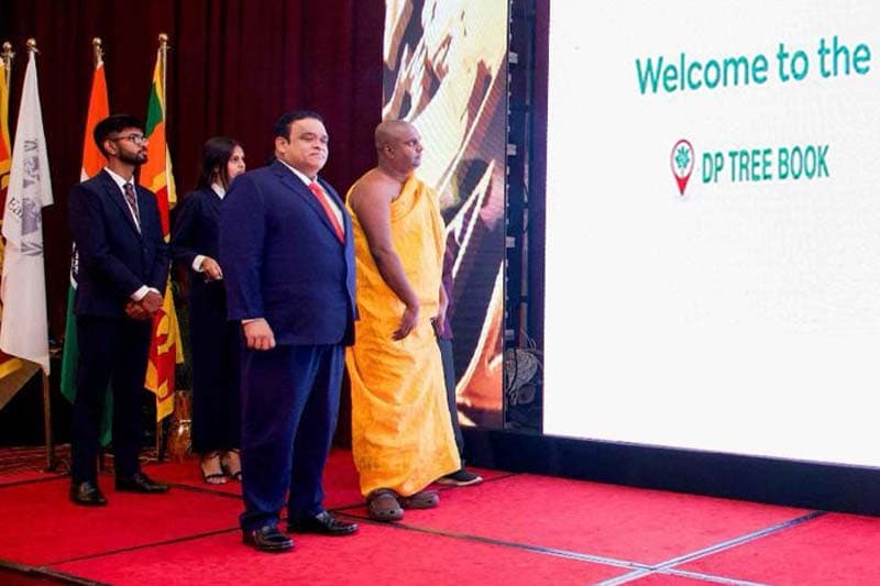 වඳවීගෙන යන ගස්වලට ධම්මික පෙරේරා ඇප් එකකින් වැඩක් දෙයි