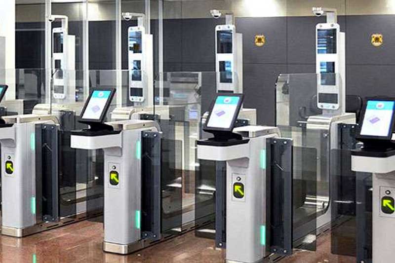 මෙරට පාස්පෝට් හිමියන්ටත් කටුනායකදී e-gates පහසුකම