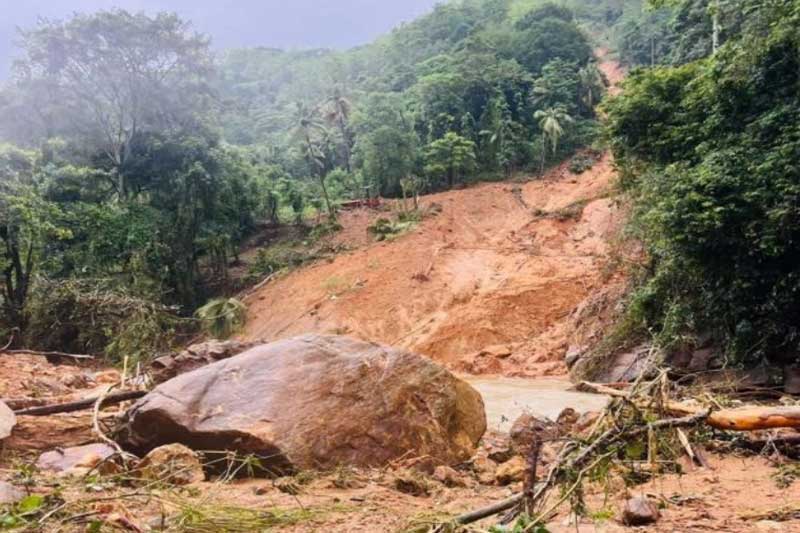 රිවස්ටන් එන්න එපා ආවොත් දුක හිතෙයි
