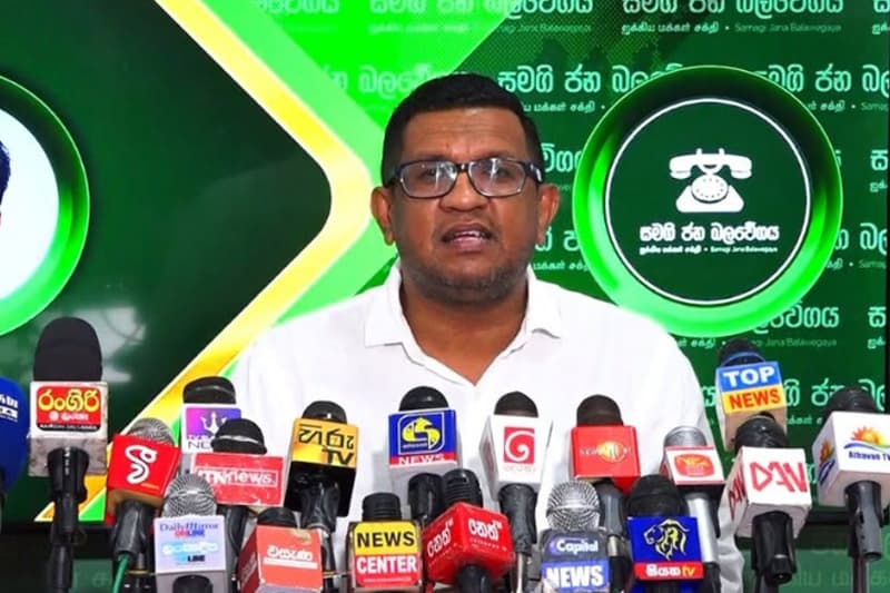 සජිත්ගේ 'ඩීල්' එක කා එක්කද? මහේෂ් සේනානායක ගෙන් ආණ්ඩුවට සහ ඒකාබද්ධ විපක්ෂයට අභියෝගයක්